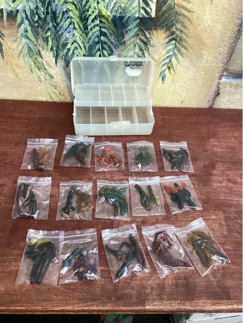 Rubber Creature Baits 30pc plus plastic bait box